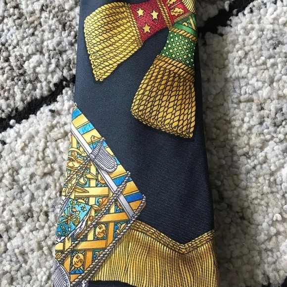 🏇 Hermes Silk Black & Gold Vintage Scarf Print Tie - Picture 5 of 6